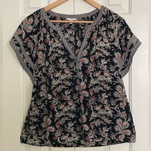 JOIE flutter sleeve top. Size M